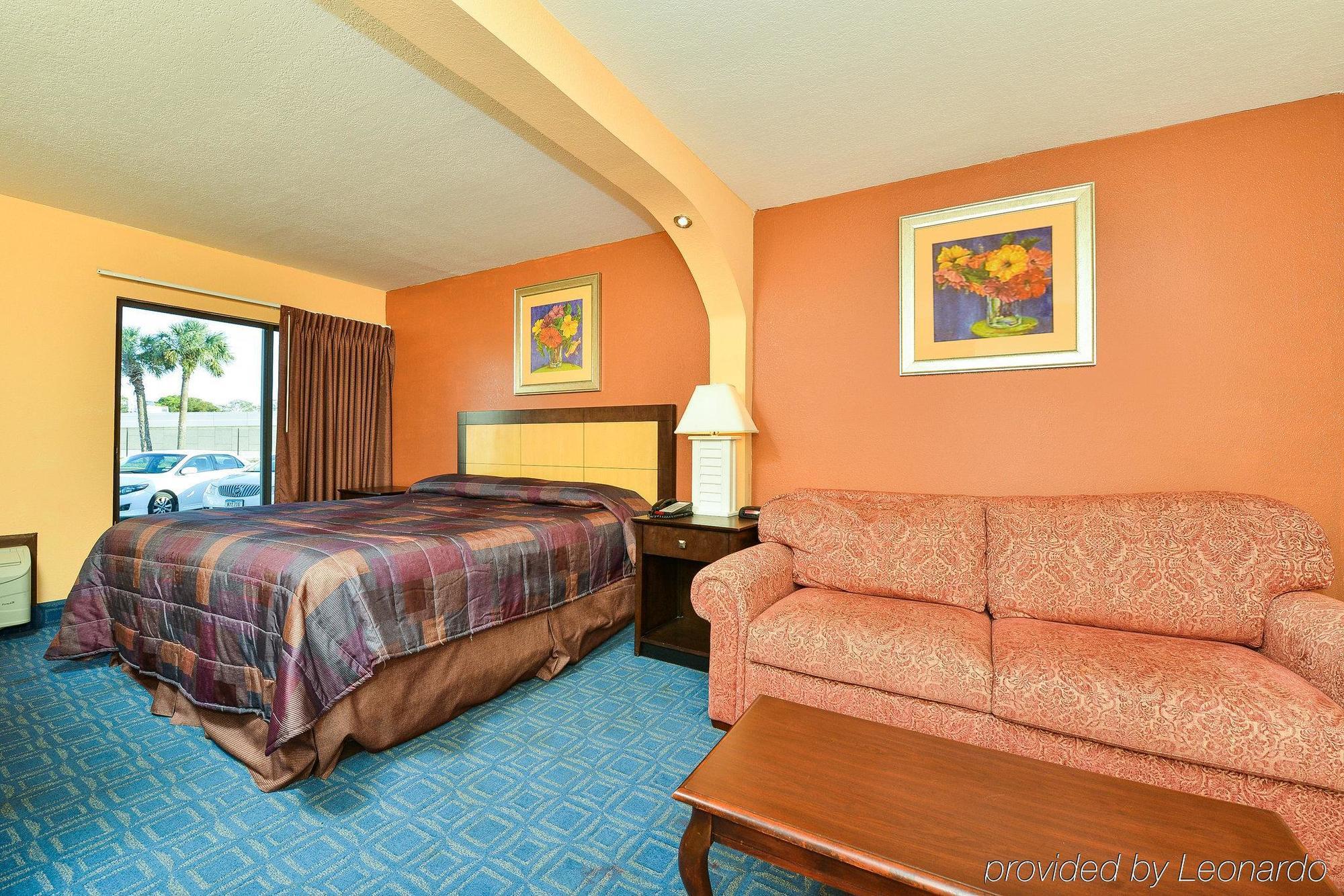 Days Inn & Suites By Wyndham Tampa - Ybor City Buitenkant foto