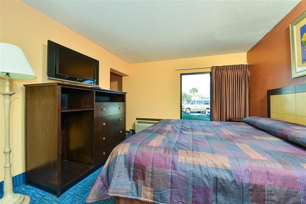 Days Inn & Suites By Wyndham Tampa - Ybor City Kamer foto