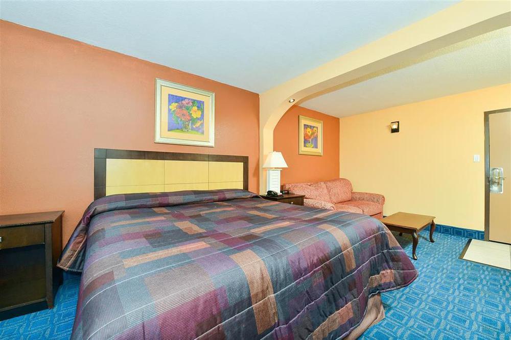 Days Inn & Suites By Wyndham Tampa - Ybor City Kamer foto